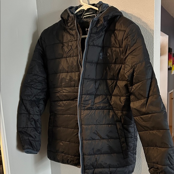 Under armour boys YLG cold gear hooded jacket